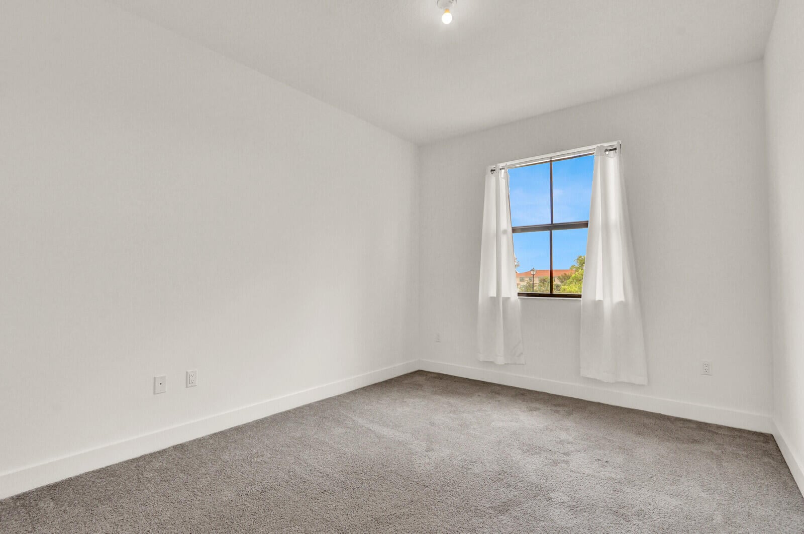 Residence photo 29