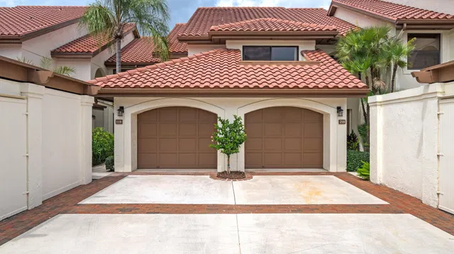Jonathan's Landing Jupiter FL Unit 118 photo 4