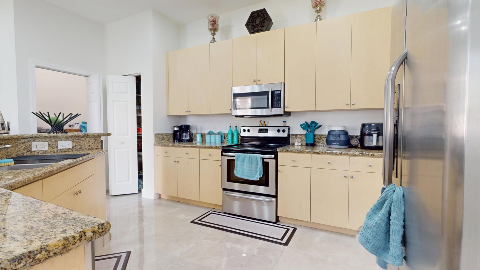 Residence photo 9