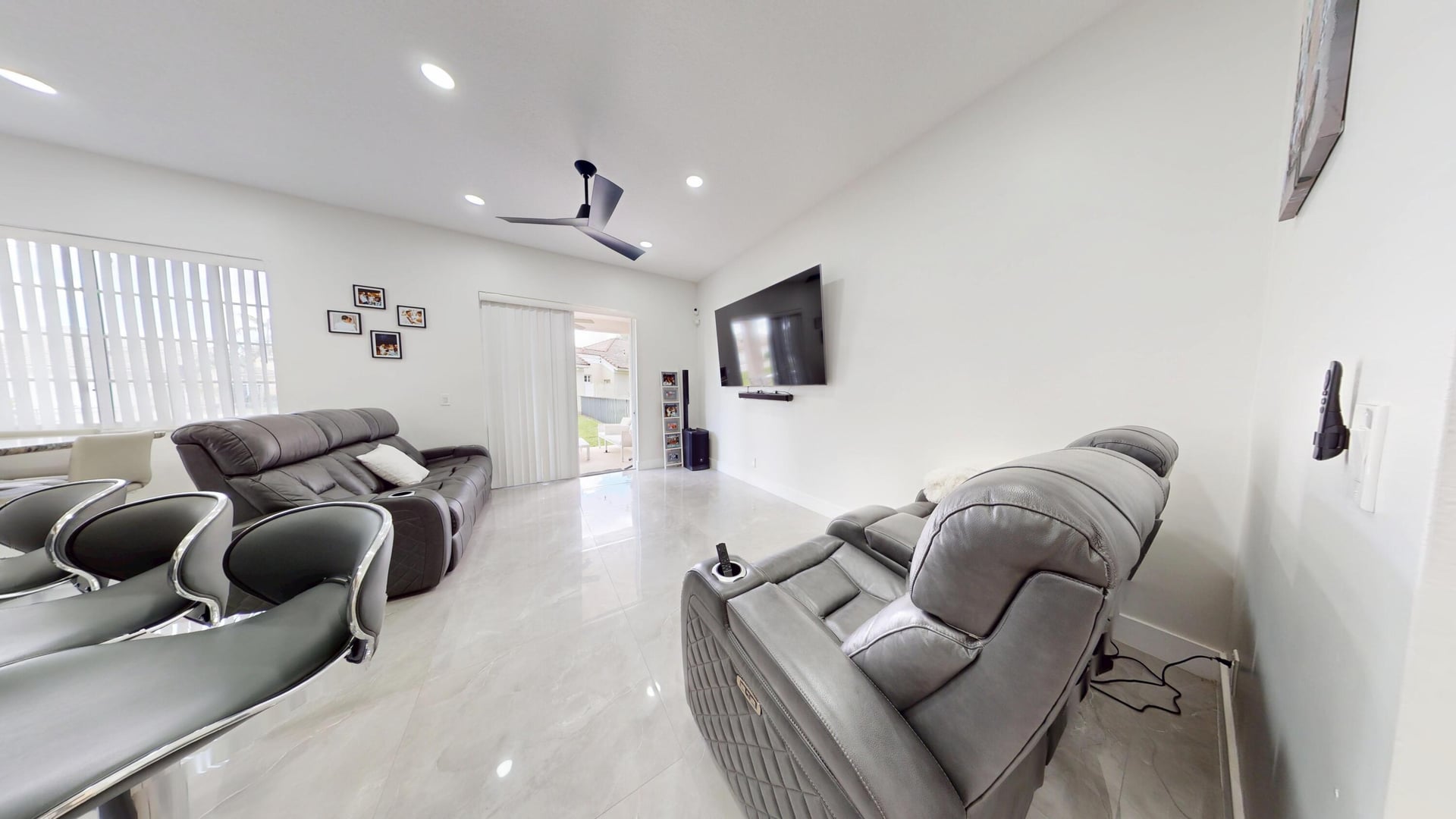 Residence photo 12