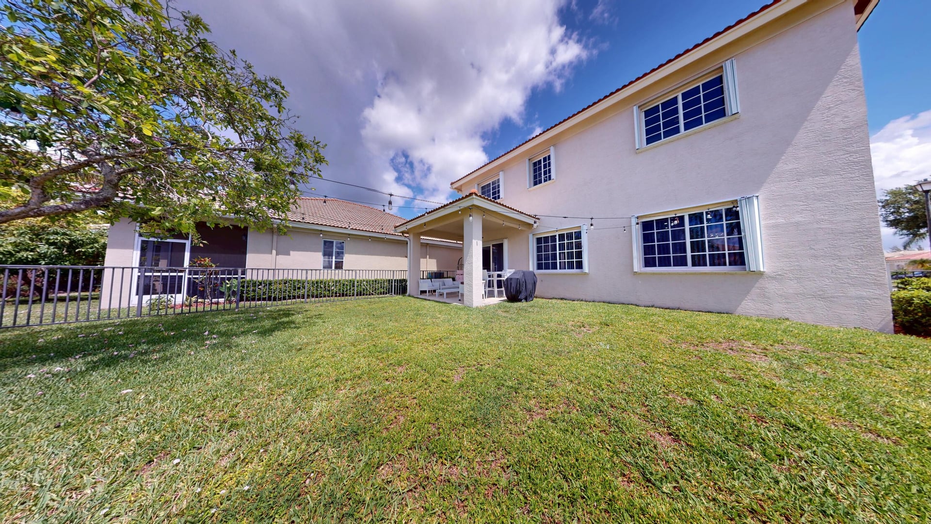 Residence photo 18