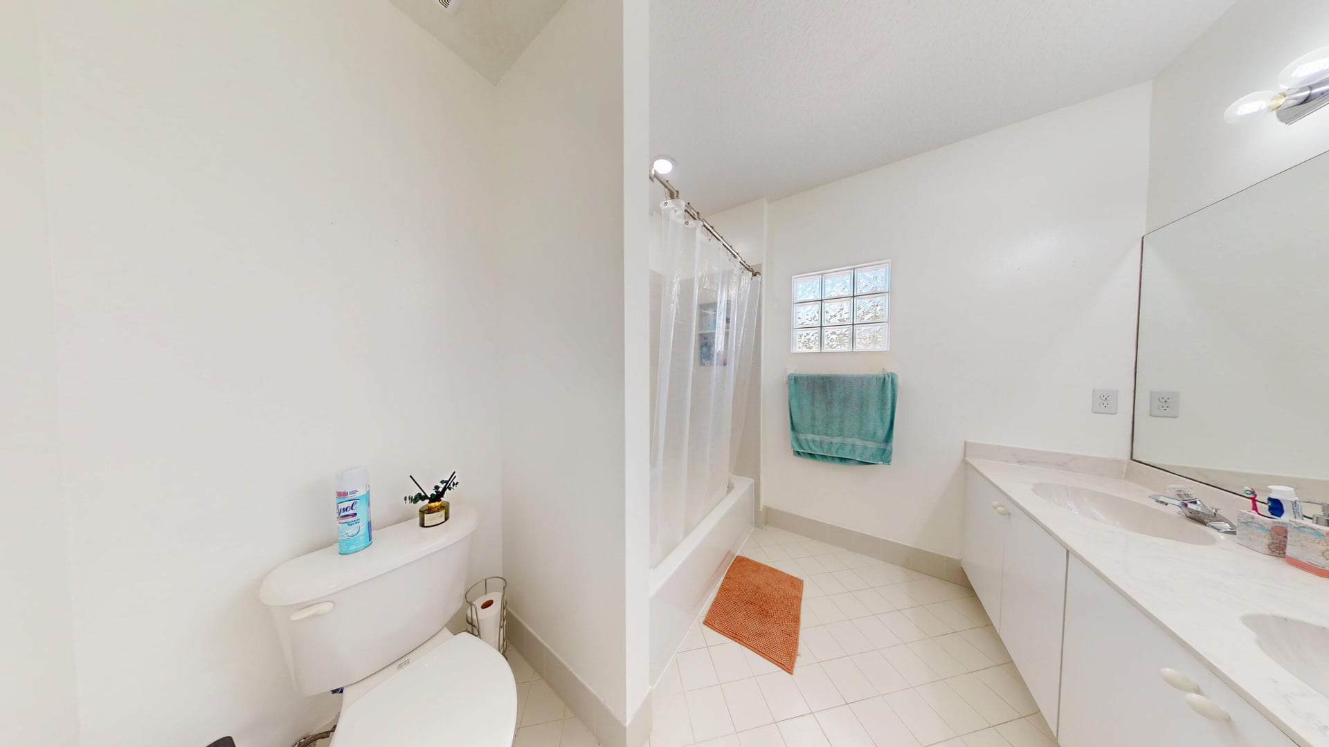 Residence photo 36