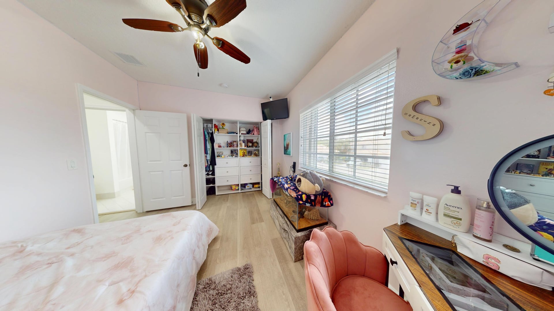 Residence photo 39