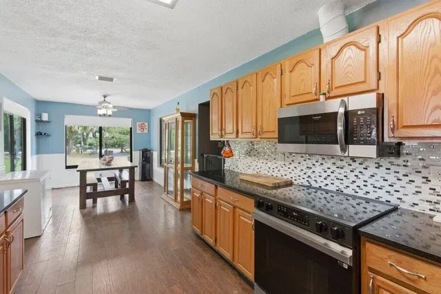 Residence photo 8