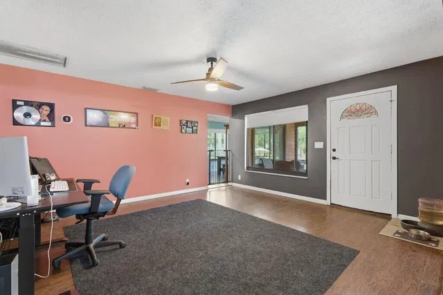 Residence photo 14