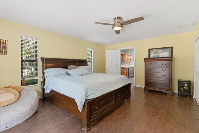 Residence photo 22