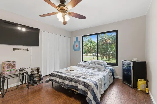 Residence photo 30