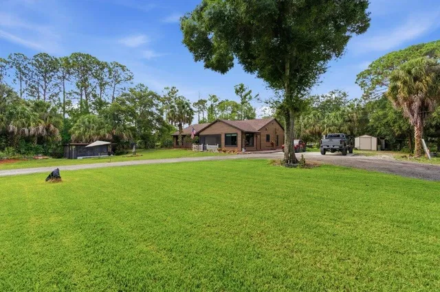 Residence photo 48