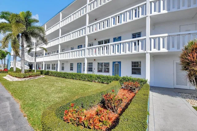 Residence photo 2