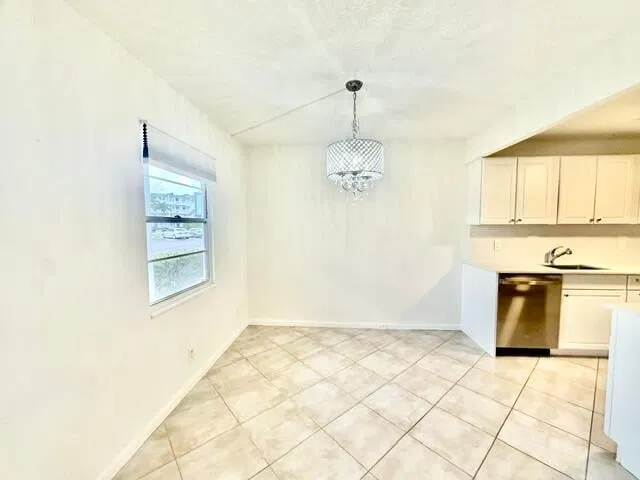 Residence photo 6