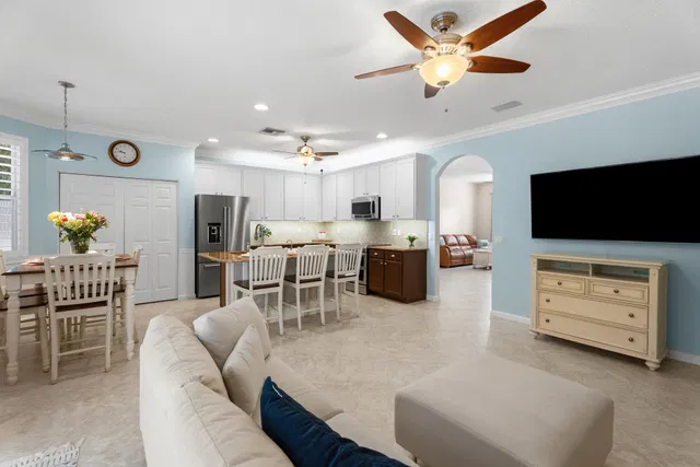 Residence photo 8
