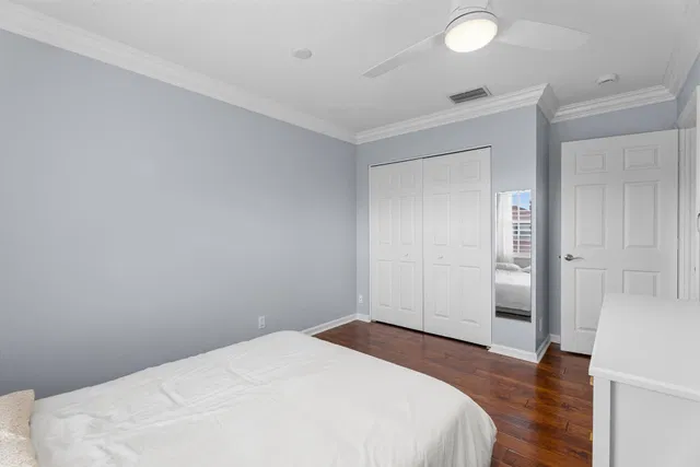 Residence photo 16