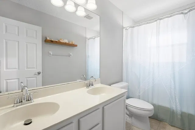 Residence photo 25