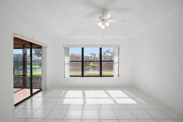 Residence photo 23