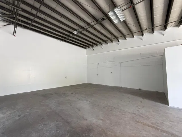 Unit 108 photo 11