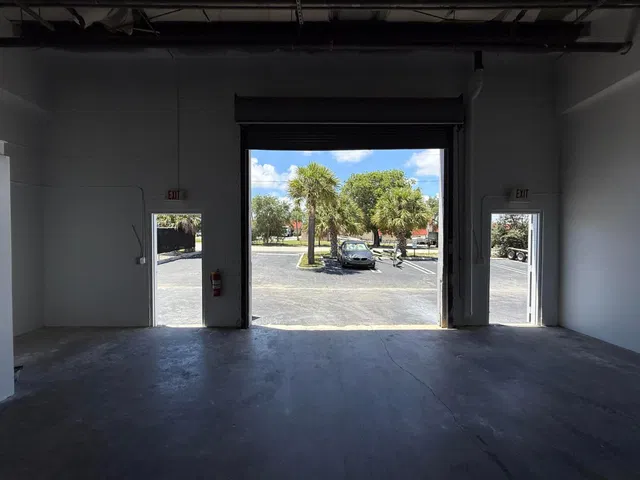 Unit 108 photo 14