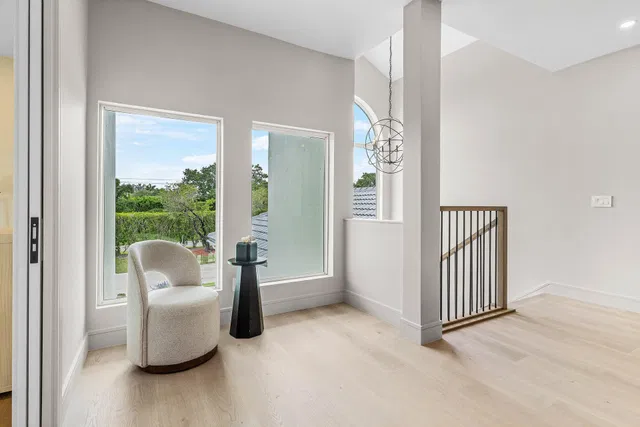 Residence photo 20