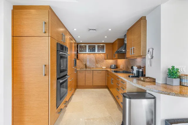 South Palm Beach Unit 401 photo 11