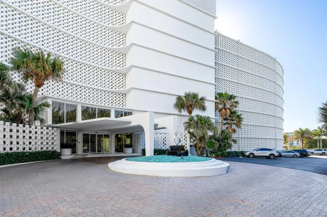 South Palm Beach Unit 401 photo 29