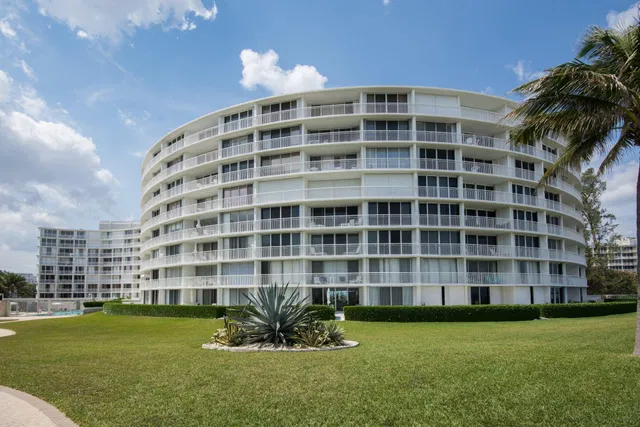 South Palm Beach Unit 401 photo 30