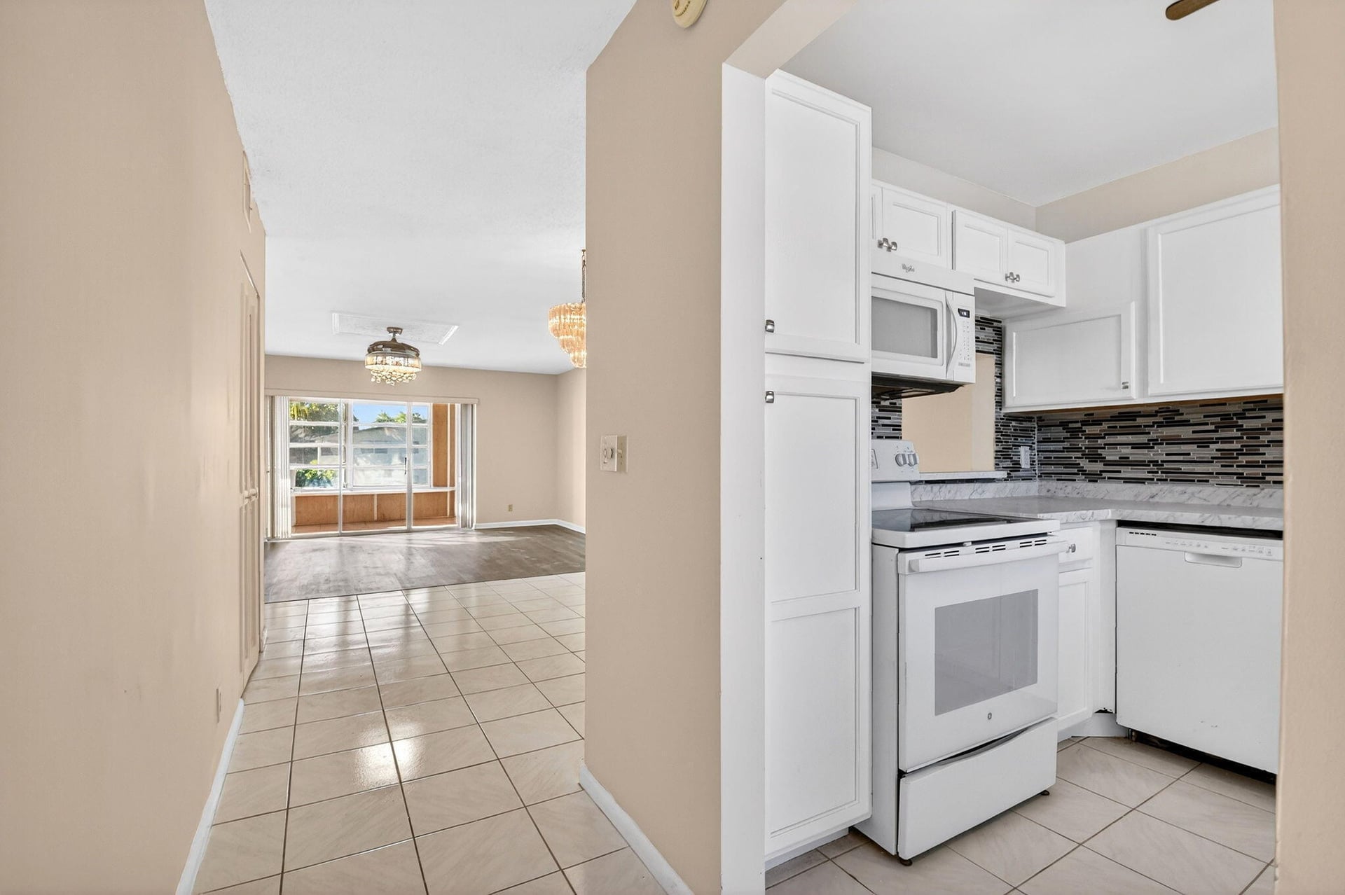 Residence photo 9