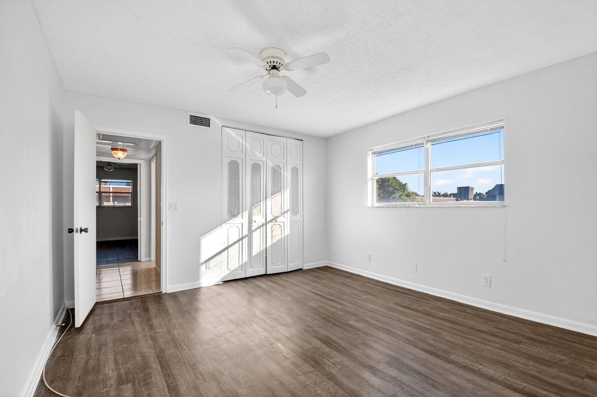 Residence photo 14
