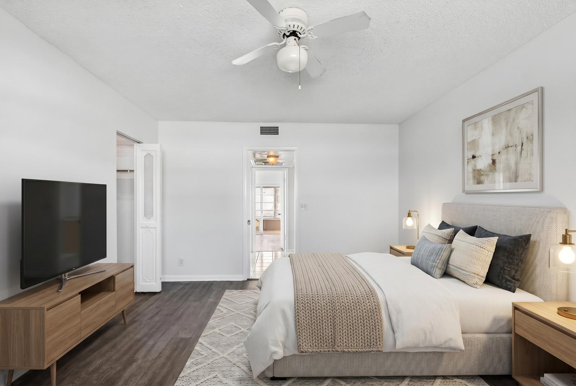 Residence photo 17
