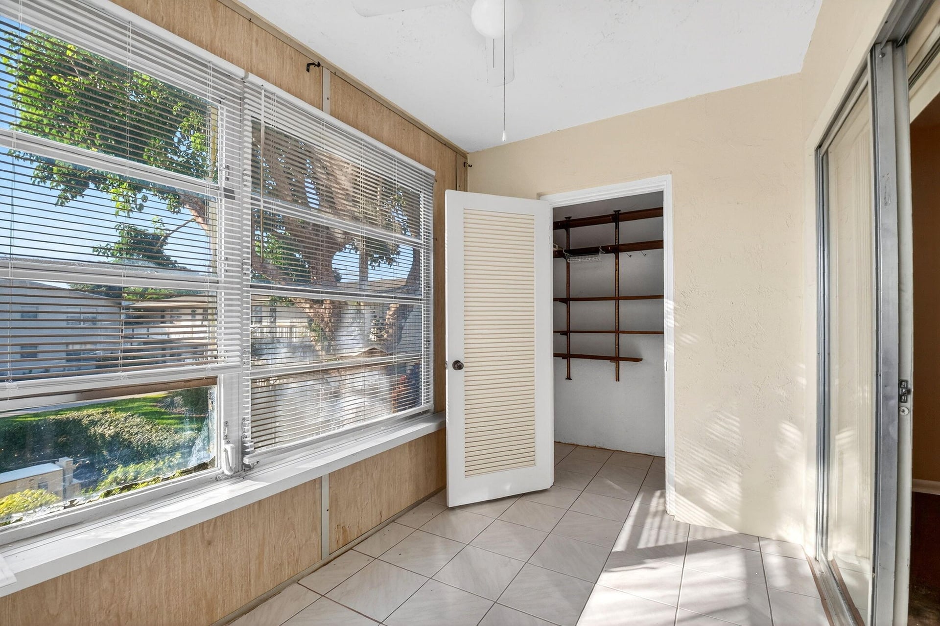 Residence photo 24