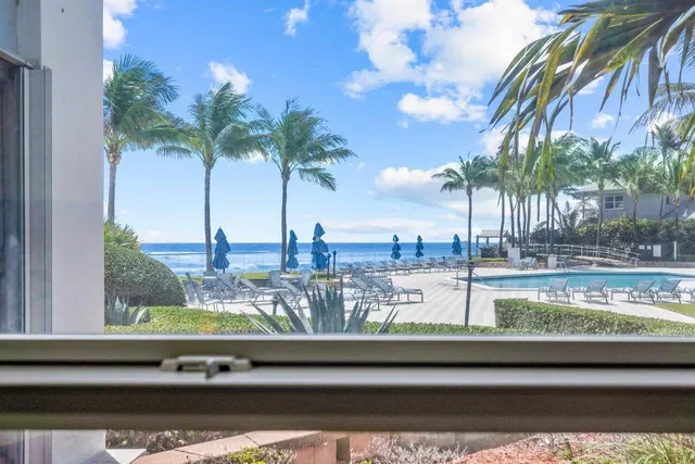 Corniche Singer Island Unit 102 photo 17