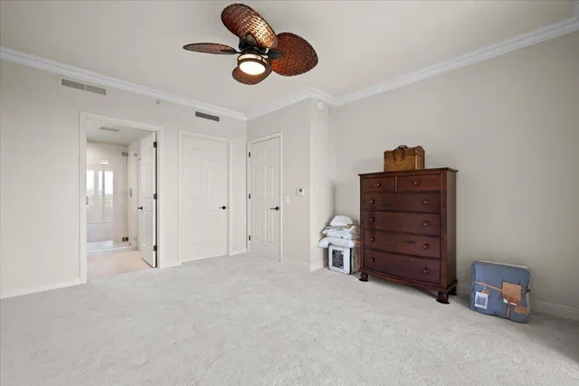 Unit 402 photo 27