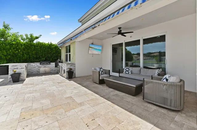 Residence photo 4