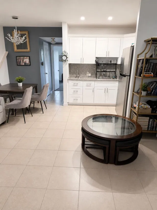  Residence photo 5