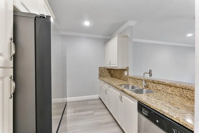 Residence photo 6