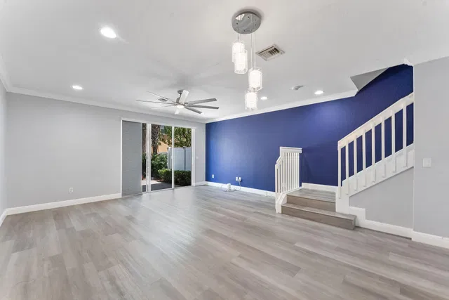 Residence photo 10