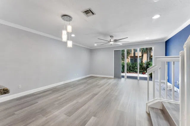 Residence photo 11