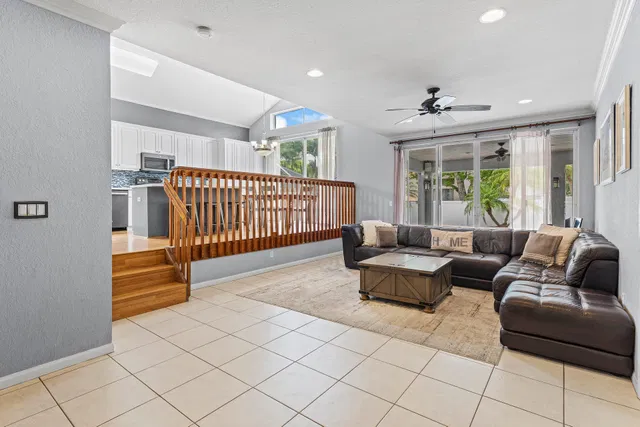Residence photo 8
