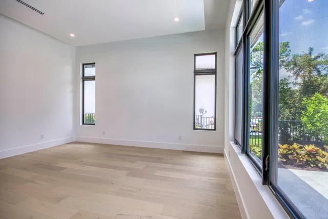  Residence photo 18