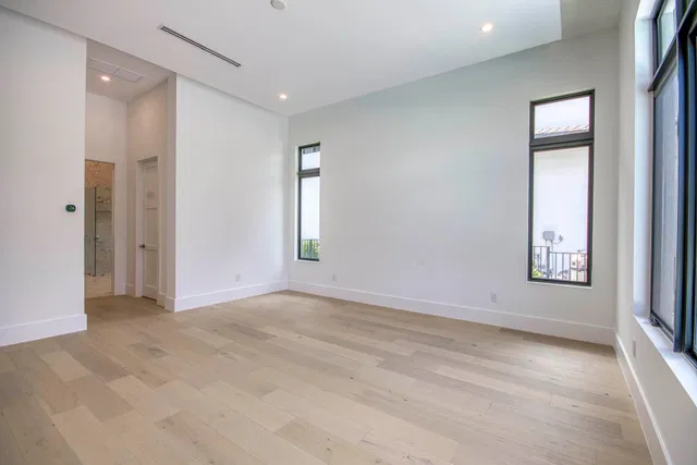  Residence photo 19