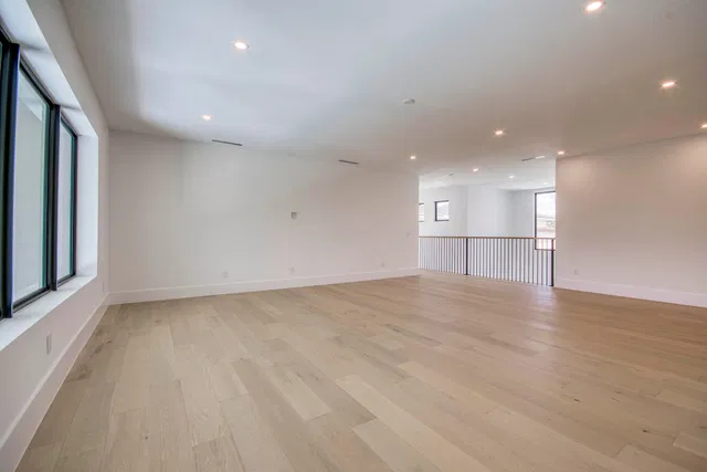  Residence photo 25