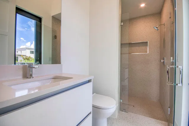  Residence photo 36