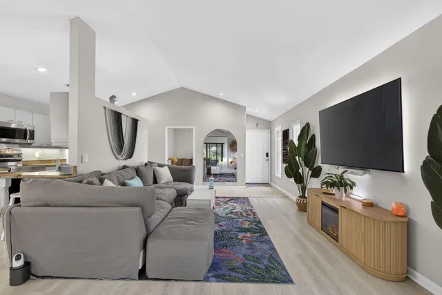 Residence photo 10
