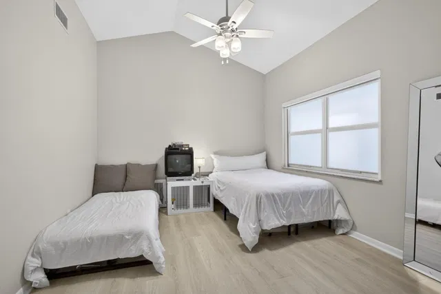 Residence photo 32