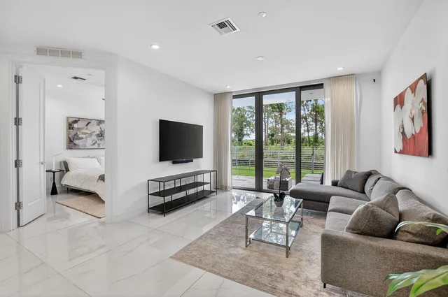 Moderne Boca Residence photo 2