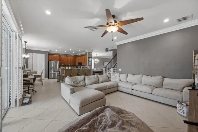 Residence photo 11