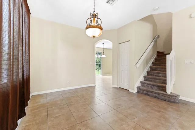 Residence photo 5