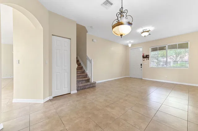 Residence photo 6