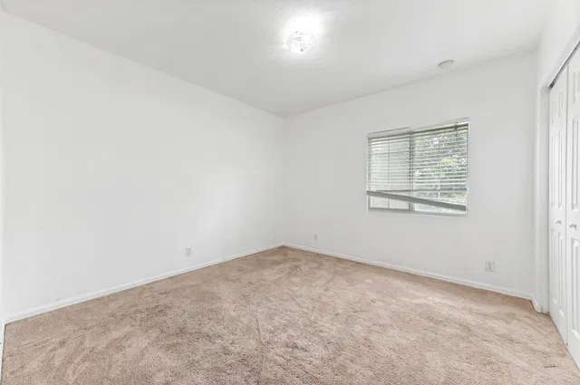 Residence photo 26