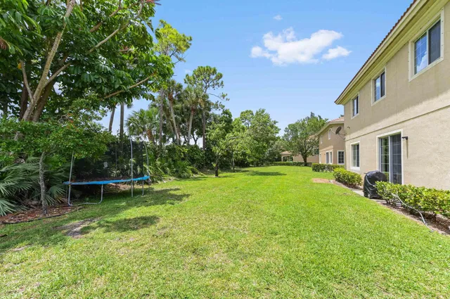 Residence photo 30