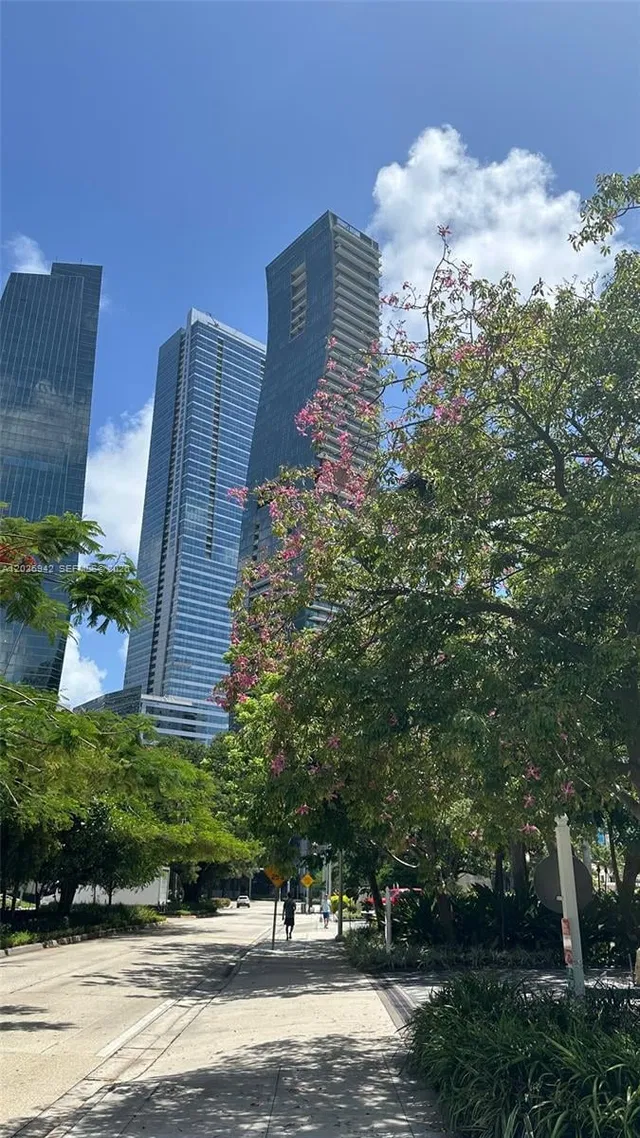 Echo Brickell 3804