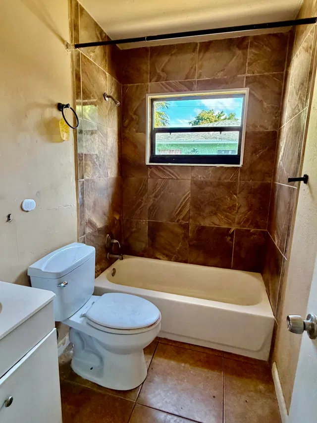 Residence photo 12
